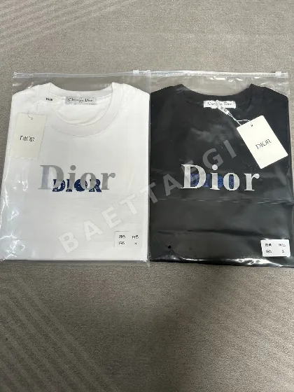 디올 라운드넥 반팔 티셔츠