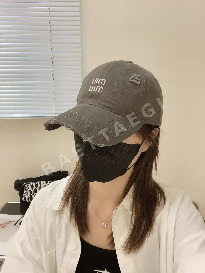 미우미우 무지 자수 베이스볼 캡 80724