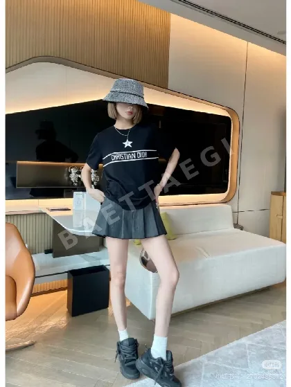디올 자수 스트라이프 반팔 티셔츠 51570
