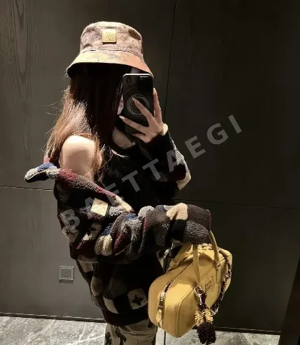 루이비통 양면 자수 버킷햇 모자 118538