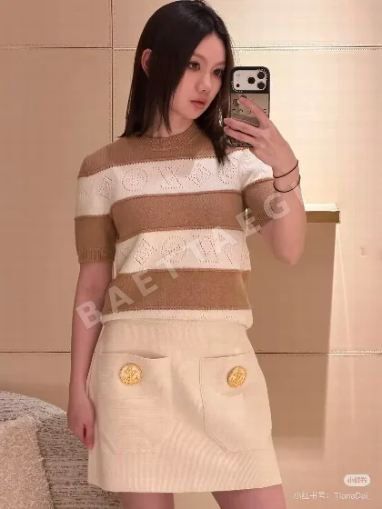 루이비통 스트라이프 레이스 반팔 니트 티셔츠