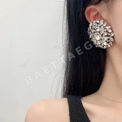 생로랑 빈티지 디자인 귀걸이 65479