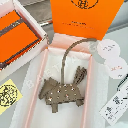 에르메스 리벳 고정 포니 키링 124467