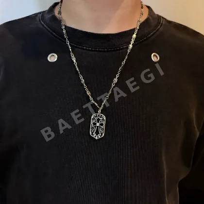 크롬하츠 클래식 스퀘어 크로스 펜던트 목걸이 61992