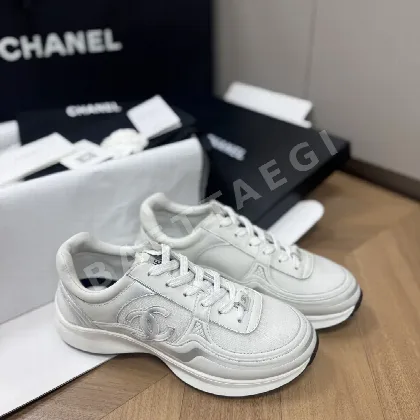 샤넬 26C 얼리 스프링 리조트 스니커즈 88901