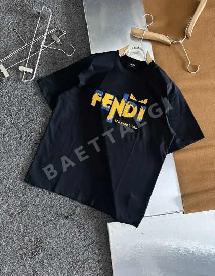 펜디 윤곽 자수 크루넥 반팔 티셔츠 88759