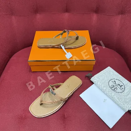 에르메스 미스 비치샌들 55458