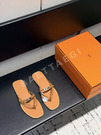 에르메스 미스 샌들 105005