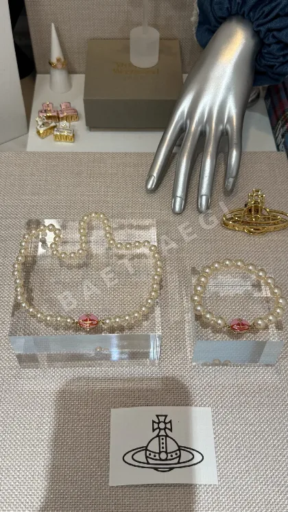비비안웨스트우드 골드 에나멜 핑크 새턴 펄 목걸이 64961