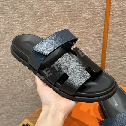 에르메스 180 시프레 샌들 8283