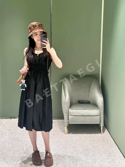 프라다 재활용 나일론 허리 스트링 여성 원피스 116970