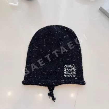 로에베 니트 비니 모자 79045