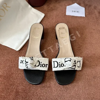 디올 로고 자수 캔버스 플랫 샌들 129391