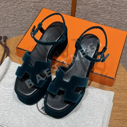 에르메스 잼30 샌들 모스그린 스웨이드 165553