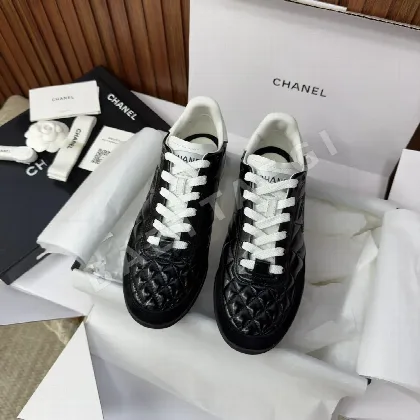 샤넬 24A 다이아몬드 패턴 스니커즈 93790