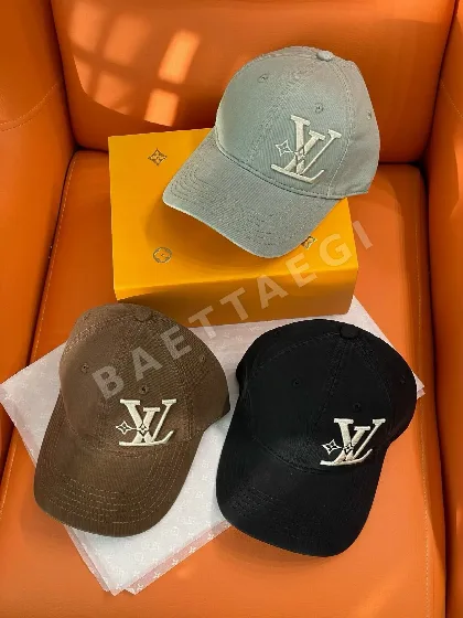 루이비통 3D 자수 LV 로고 야구모자 79175