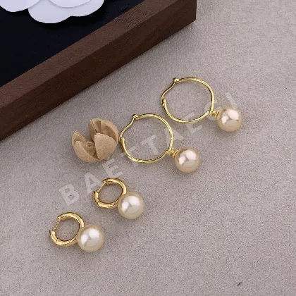 셀린느 진주 귀걸이 69234