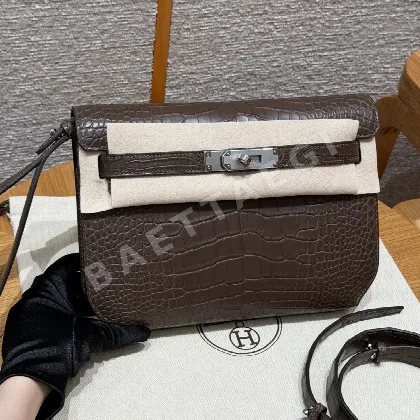 에르메스 켈리 매트 악어가죽 클러치백 25 CM 144875