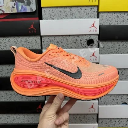 나이키 줌 보메로 18 HV8150-801 201119 Nike Zoom Vomero 18