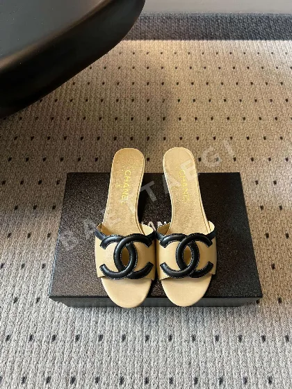 샤넬 더블 C 버클 스틸레토 힐 슬라이더 96039
