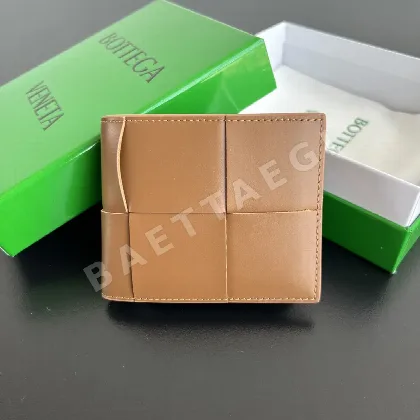 보테가베네타 대형 체크무늬 소가죽 반지갑 5129