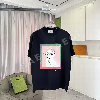 구찌 레터 로고 프린트 남성 반팔 티셔츠 47615