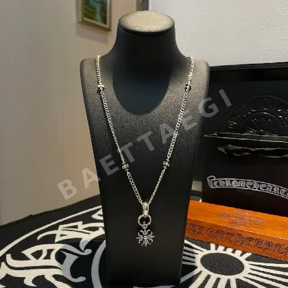 크롬하츠 크로스 플라워 펜던트 목걸이 62028
