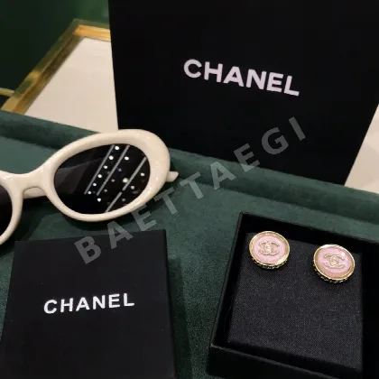 샤넬 귀걸이 69052 Chanel Earrings