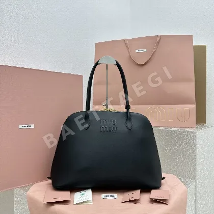 미우미우 가방 68202