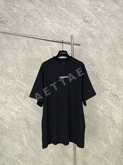발렌시아가 핑크 자수 남성 반팔 티셔츠