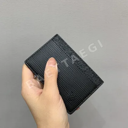루이비통 물결 무늬 가죽 카드 지갑 M61722