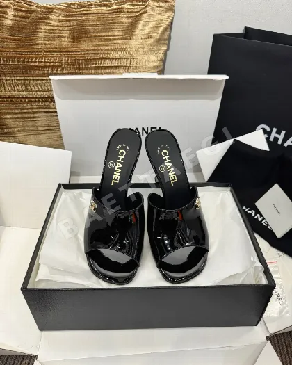 샤넬 라인스톤 장식 하이힐 샌들 42328
