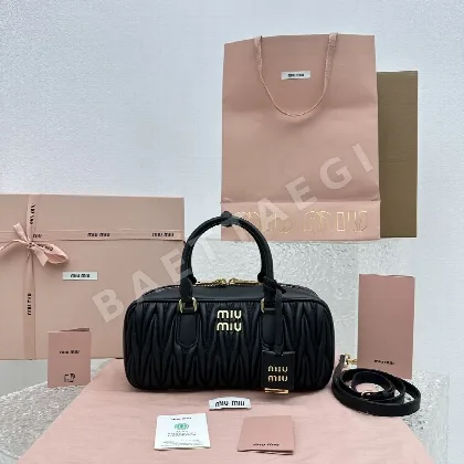 미우미우 가방 68045