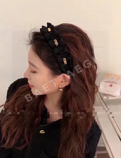 미우미우 라인스톤 장식 헤어밴드 183964