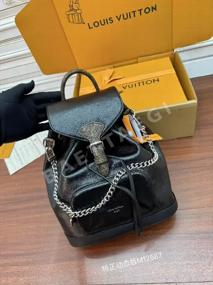 루이비통 다이아몬드 패턴 가죽 가방 M12587