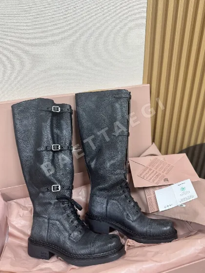 미우미우 데미지 가공 레트로 라이딩 부츠 93203