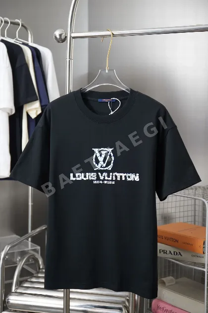 루이비통 남여공용 LV 레터 더블 얀 반팔 티셔츠 48768