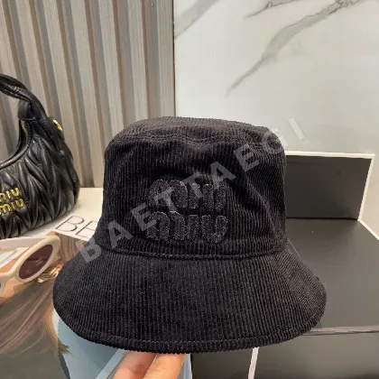 미우미우 코듀로이 피셔맨 캡 81326