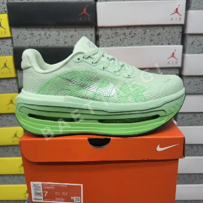 나이키 [5A] 보메로 프리미엄 HM5973-302 201794 Nike Vomero Premium Barely Green