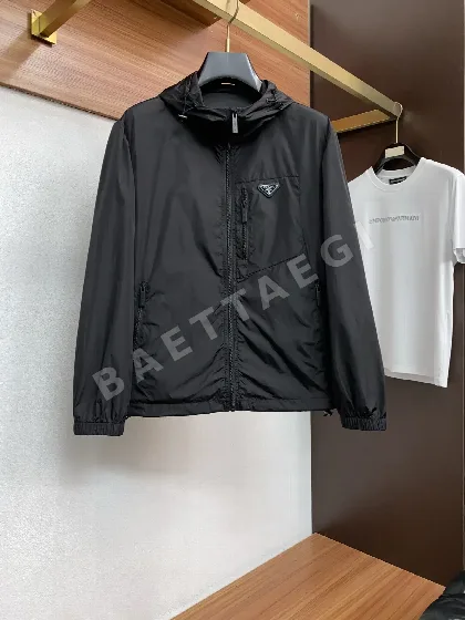 프라다 슬림핏 남성 캐주얼 후드 재킷 P375