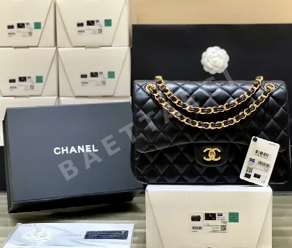 샤넬 점보 클래식 플랩 가방 A58600