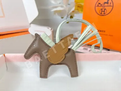 에르메스 페가수스 램스킨 키링 124377