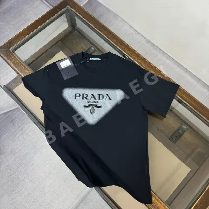 프라다 여성 크루넥 반팔 티셔츠 88798