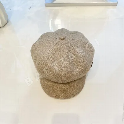 프라다 울 팔각형 모자 84872