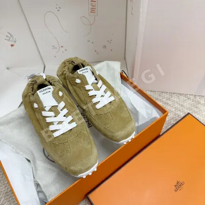 에르메스 인 스니커즈 94026