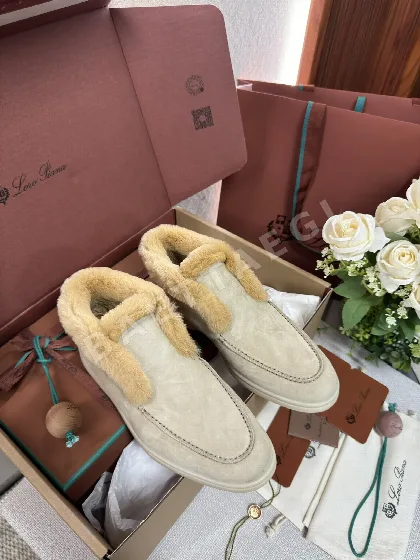 로로피아나 서머워크 코요테 퍼 하이컷 신발 93775