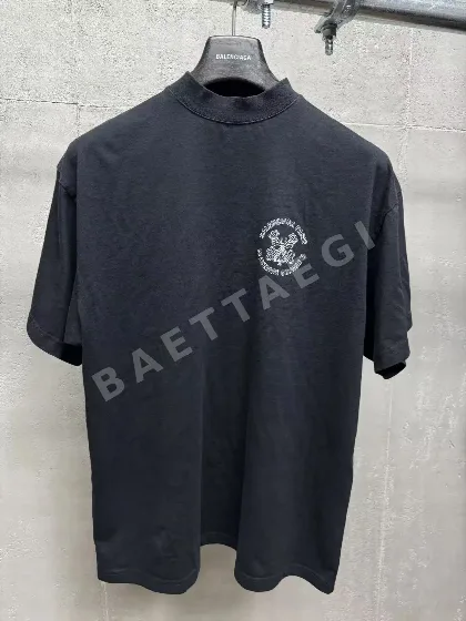 발렌시아가 여성 반팔 티셔츠 142622