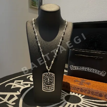 크롬하츠 스카우트 플라워 크로스 펜던트 목걸이 125582