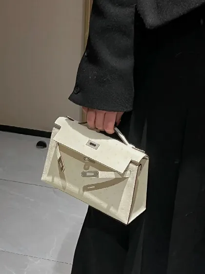 에르메스 켈리 타조 가죽 가방 18346