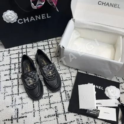 샤넬 클래식 레트로 퀼팅 로퍼 94927